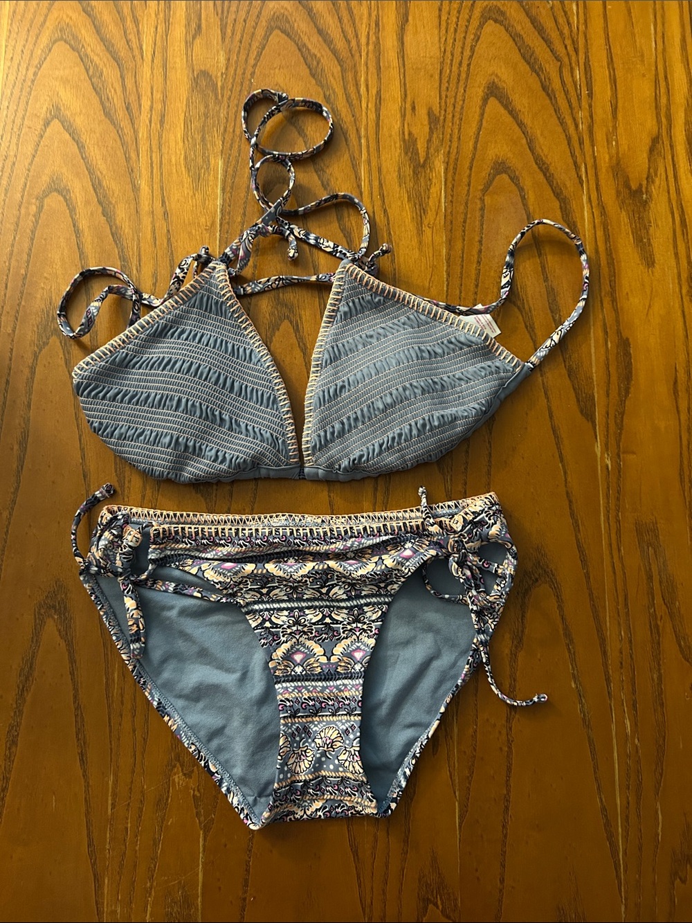 Xhilaration Patterned Blue Two-Piece Bikini Set - top size L - bottoms size M